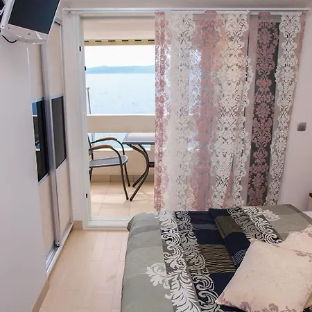 Apartment Sea View Bol
